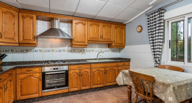 Sprzedaż - Posiadłość wiejska - Sax