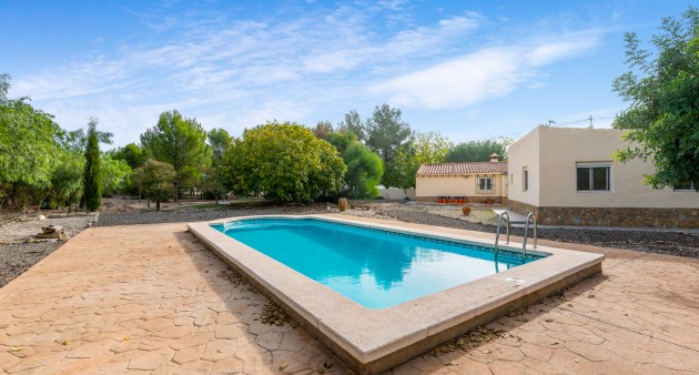 Sprzedaż - Posiadłość wiejska - Sax