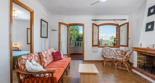 Sale - Townhouse - Orihuela costa - La Zenia