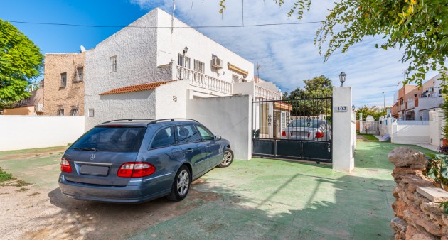Sale - Townhouse - Torrevieja
