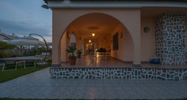 Sale - Villa - La Zenia