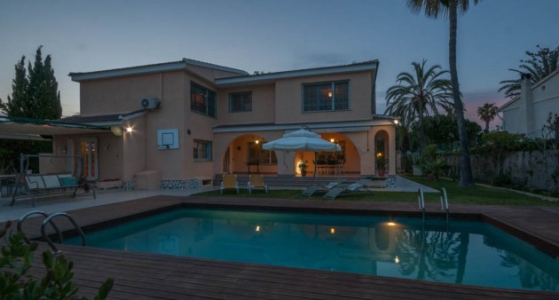 Sale - Villa - La Zenia