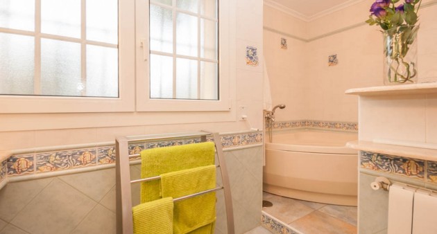 Sale - Villa - La Zenia