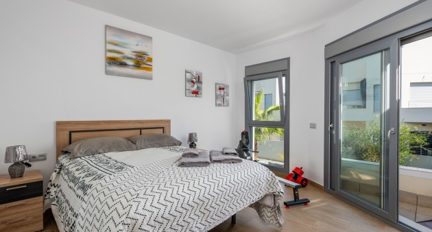 Verkoop - Chalet - Torrevieja - La veleta