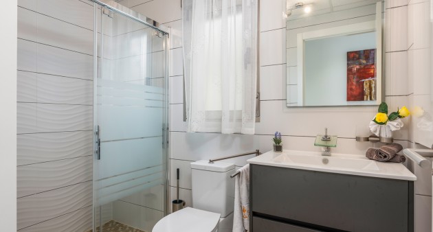 Sale - Chalet - La Marina