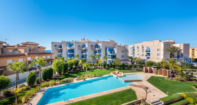 Sale - Apartment - Cabo Roig